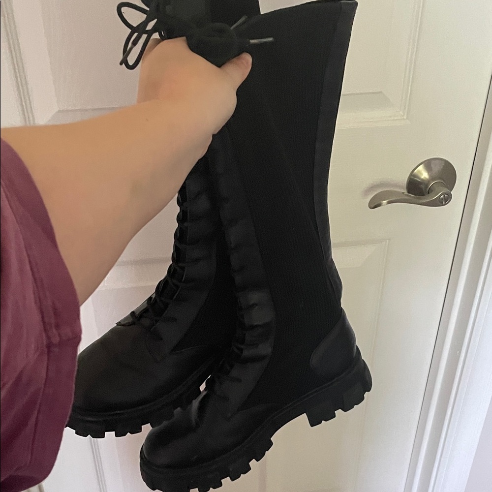 Stylish Black Women's Boots